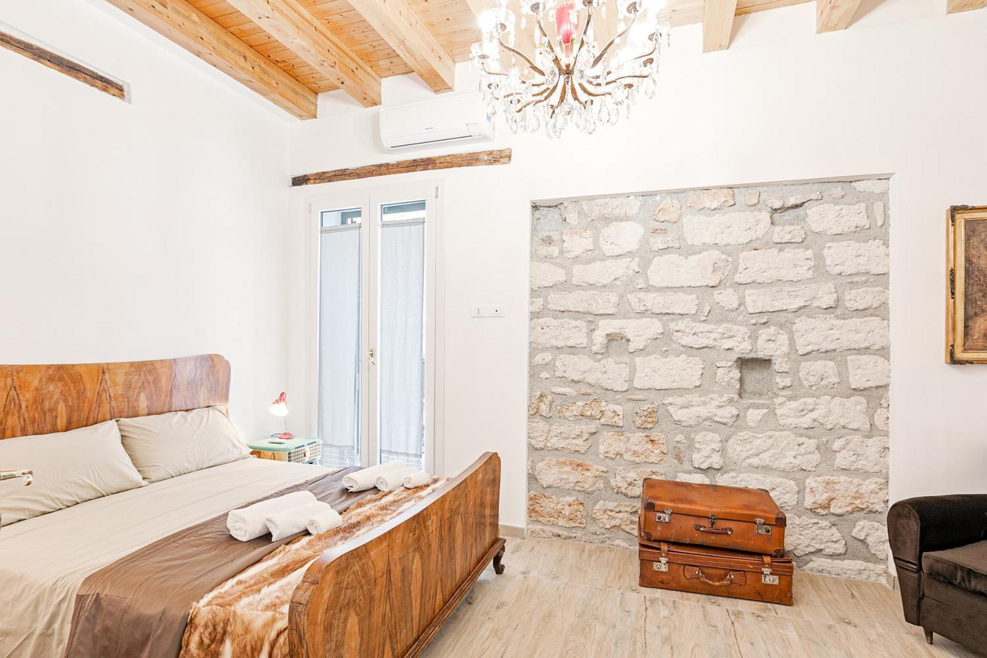 Palazzo Dei Normanni Stylish Apartment Palermo Exterior photo